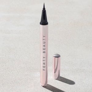 Fenty Beauty FLYLINER Longwear Liquid Eyeliner